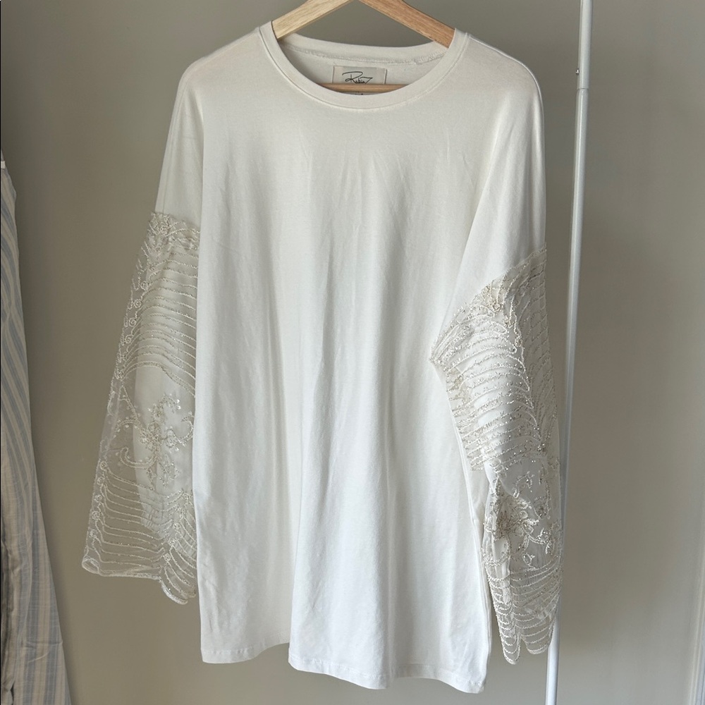 Elegant White Lace Sleeve Tunic